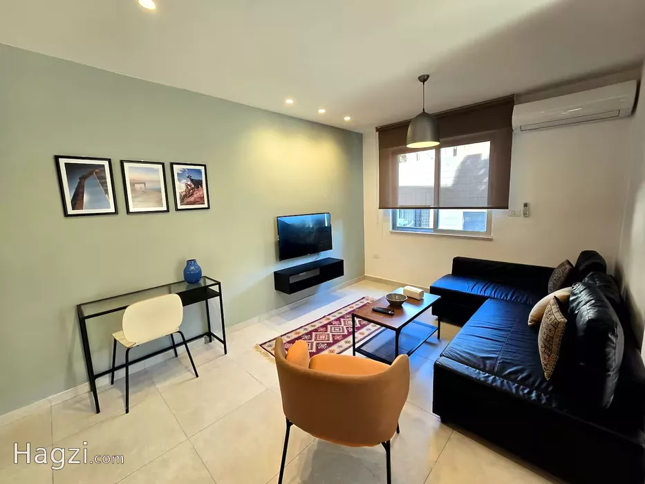 Image slider -  - main image