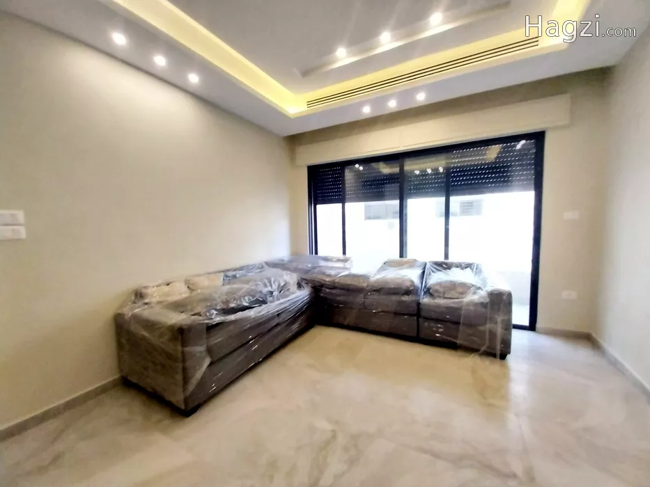 Image slider -  - main image