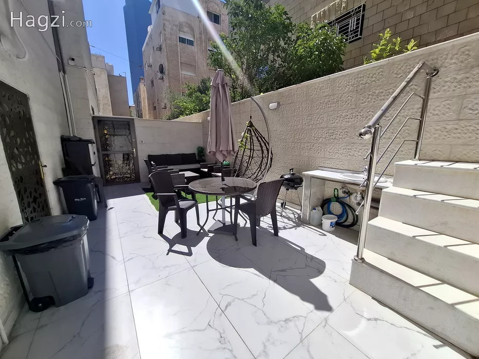 Image slider -  - main image