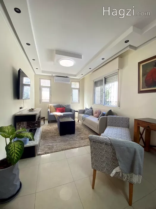 Image slider -  - main image