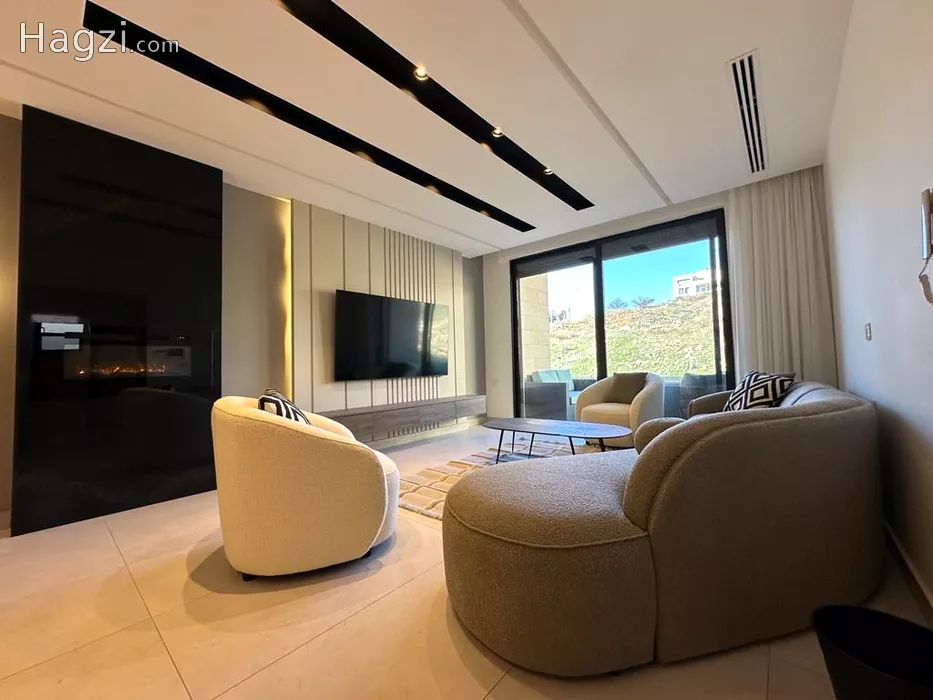 Image slider -  - main image