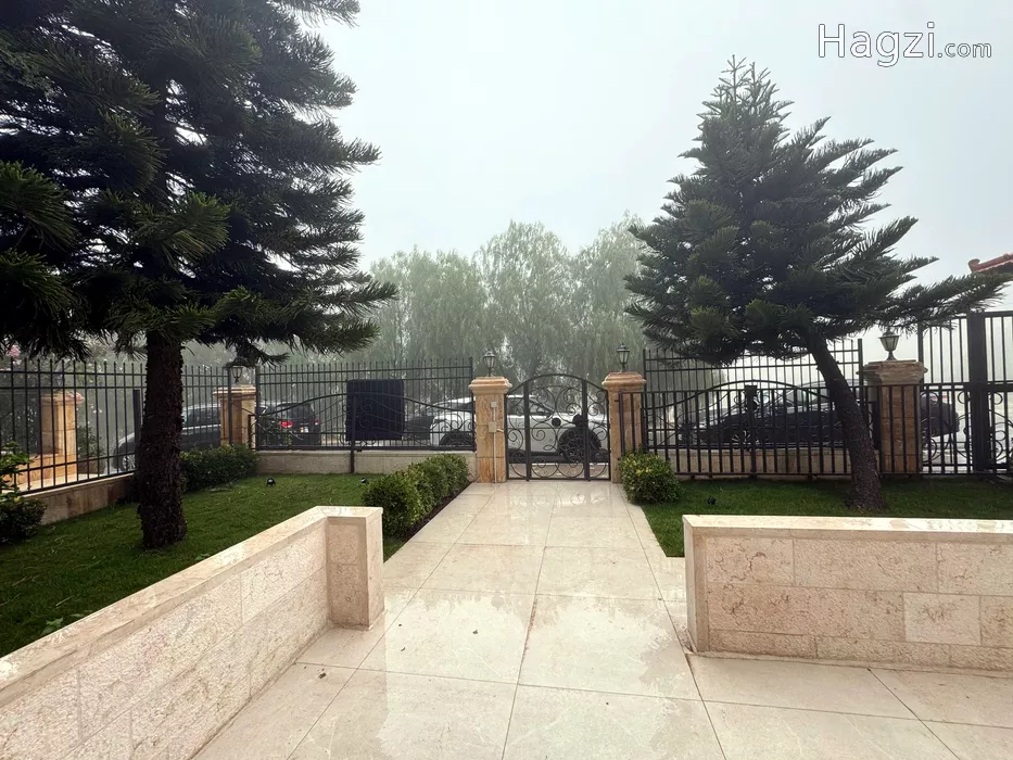 Image slider -  - main image