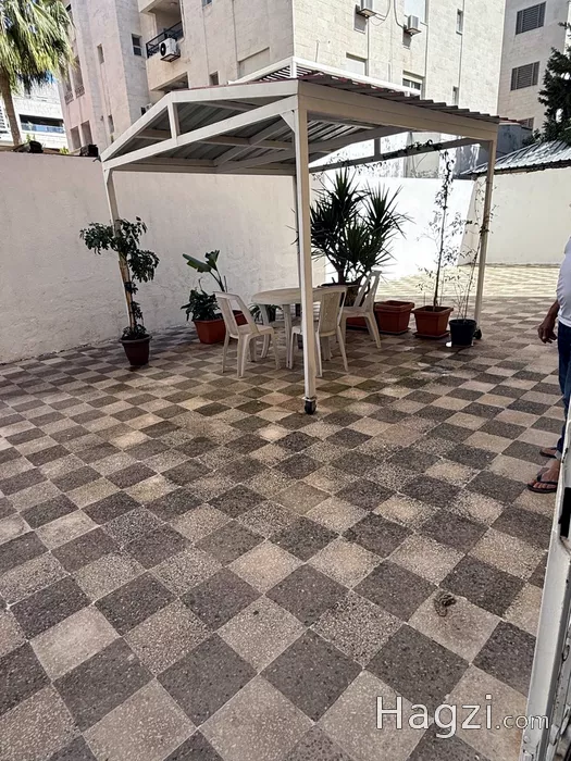 Image slider -  - main image