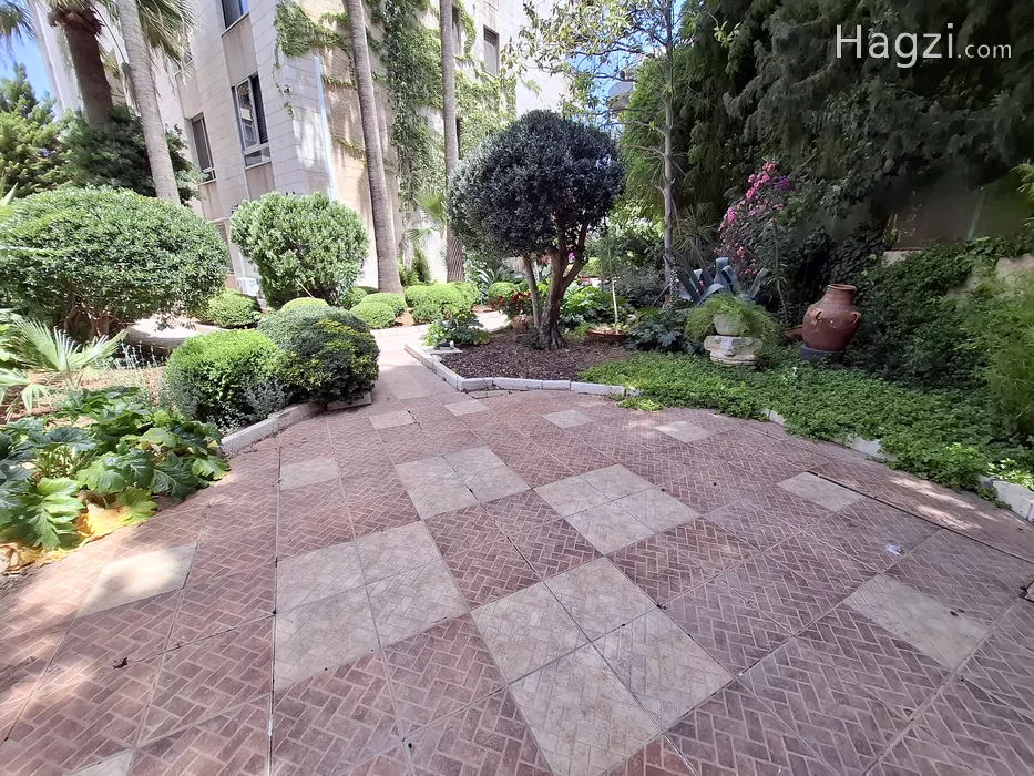 Image slider -  - main image