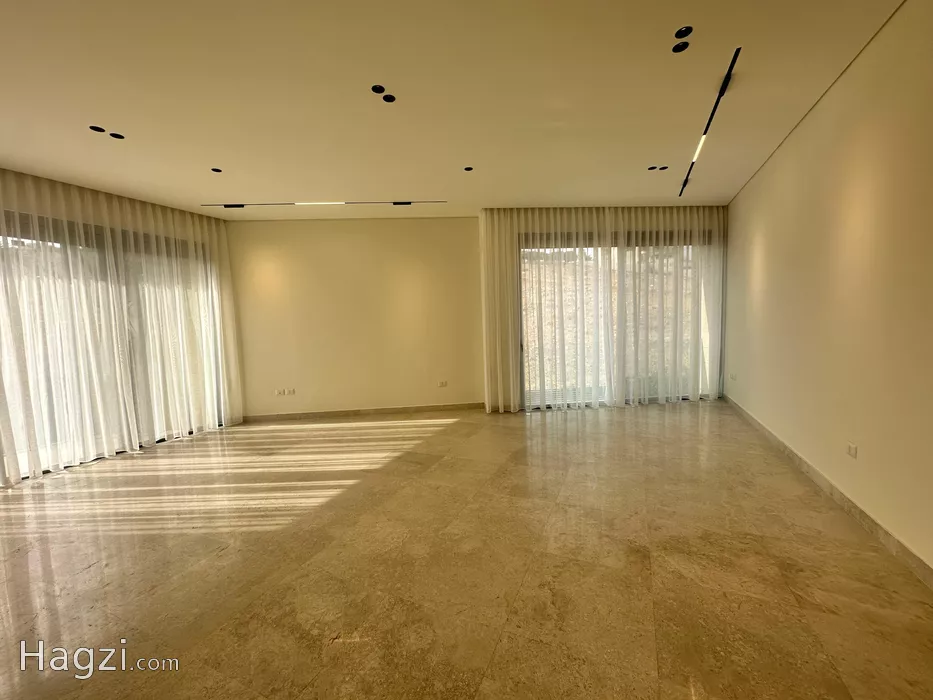 Image slider -  - main image