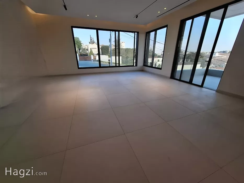 Image slider -  - main image