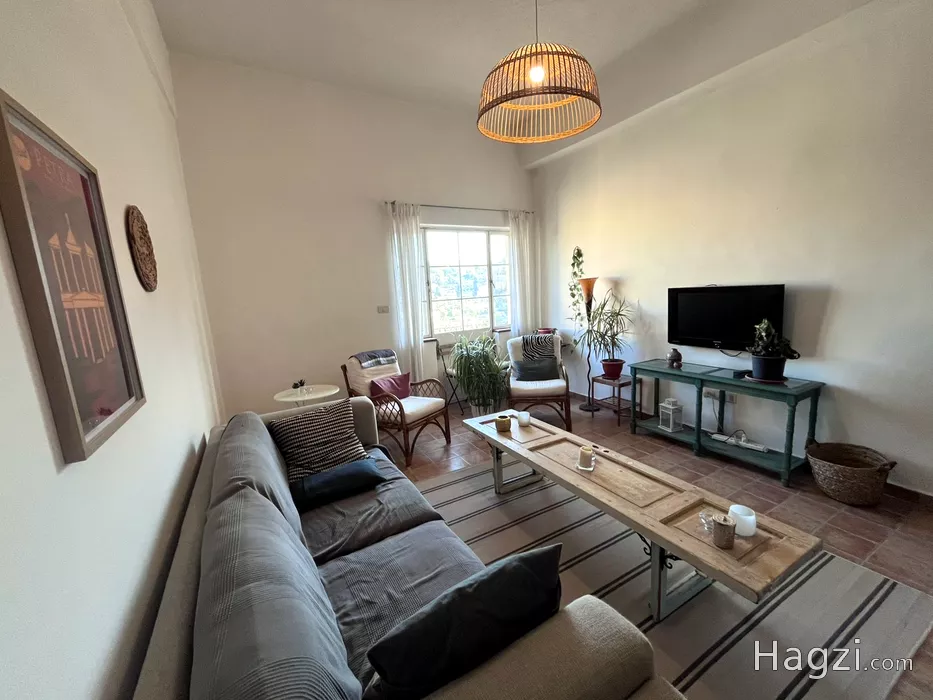 Image slider -  - main image