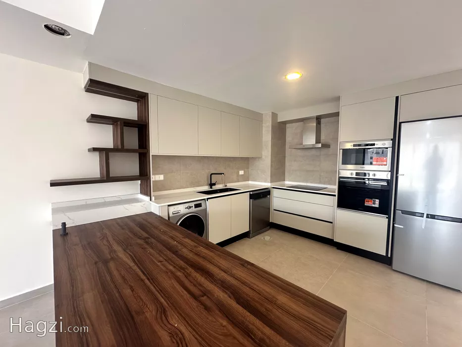 Image slider -  - main image