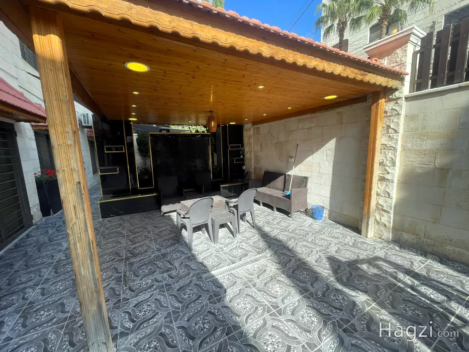 Image slider -  - main image