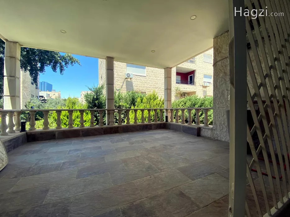 Image slider -  - main image