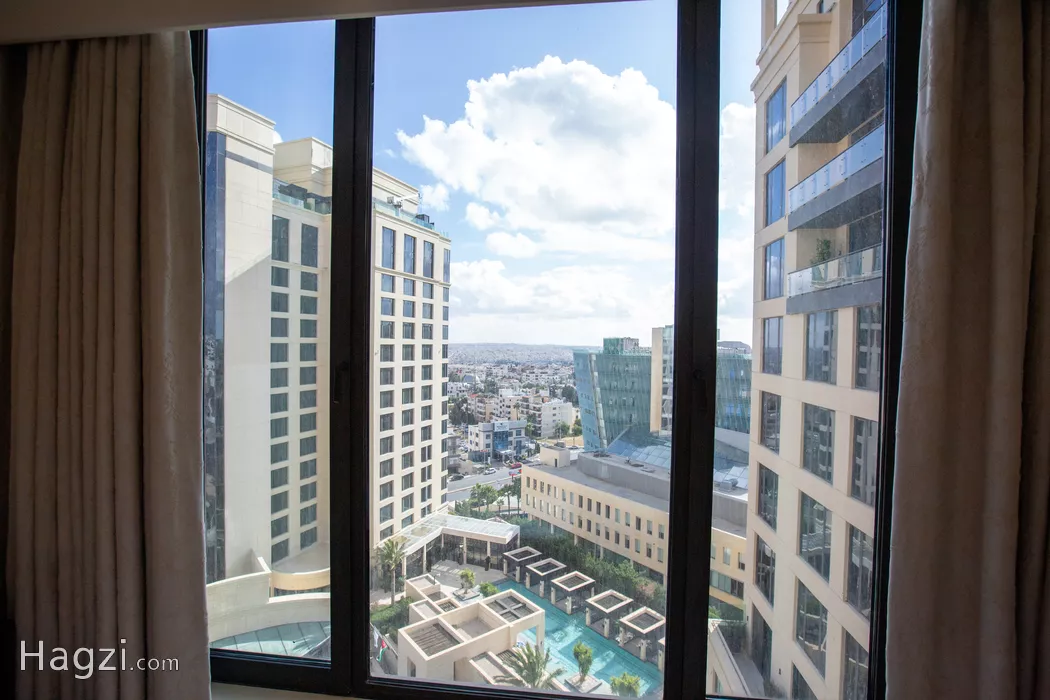 Image slider -  - main image