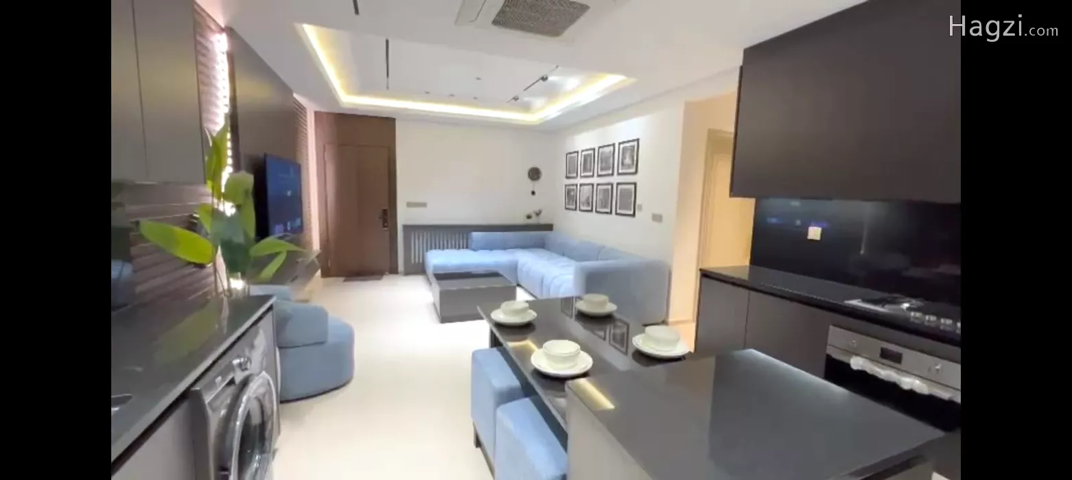 Image slider -  - main image