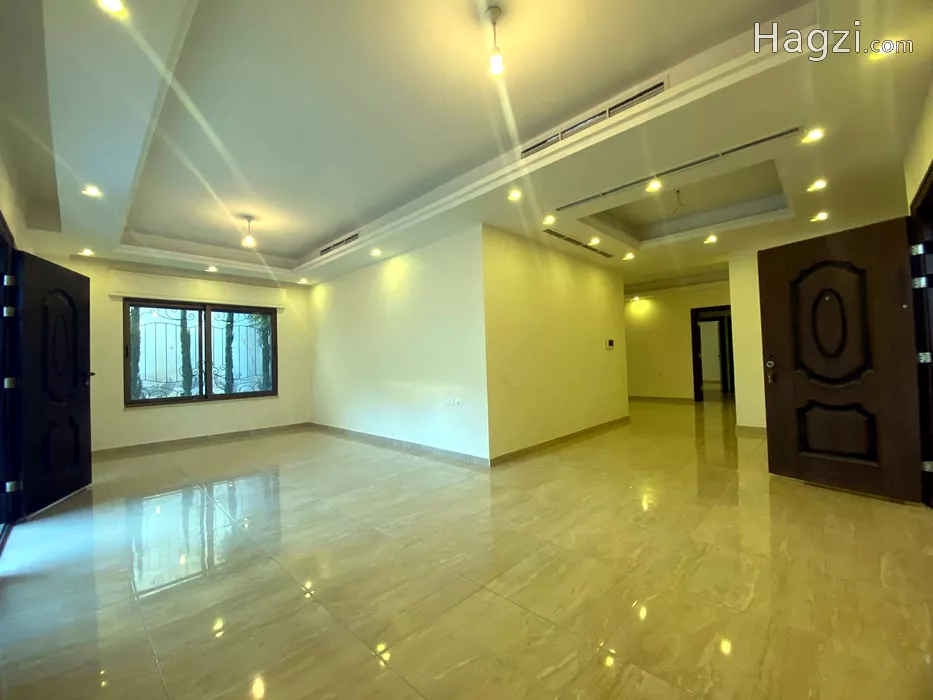 Image slider -  - main image