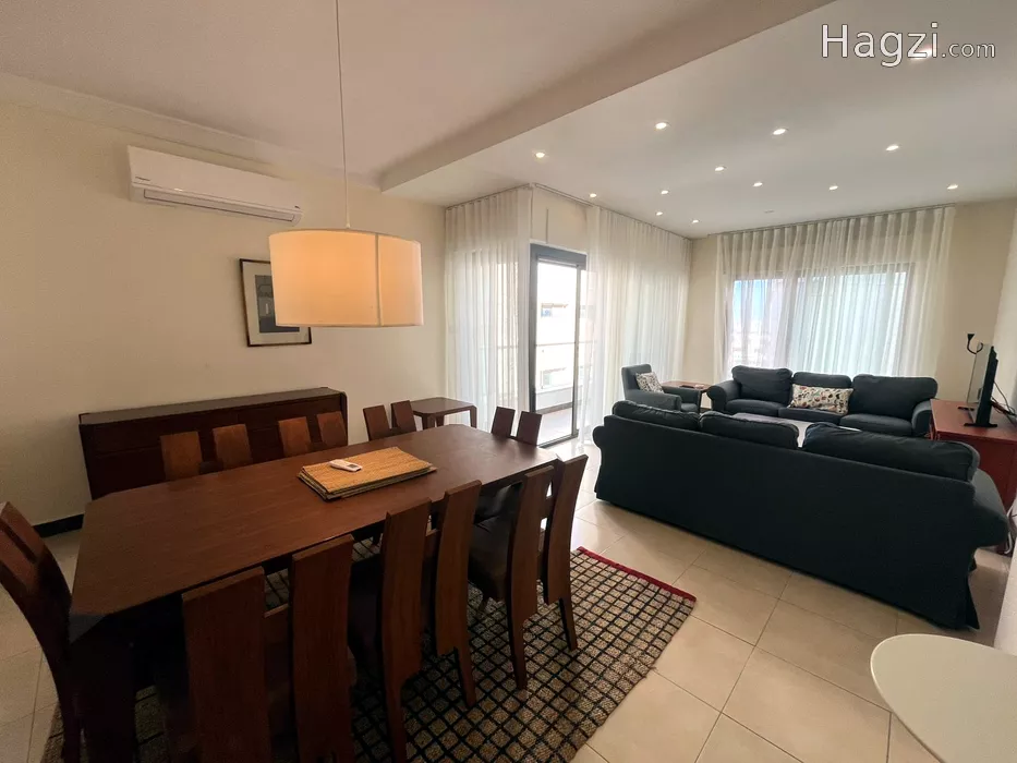 Image slider -  - main image