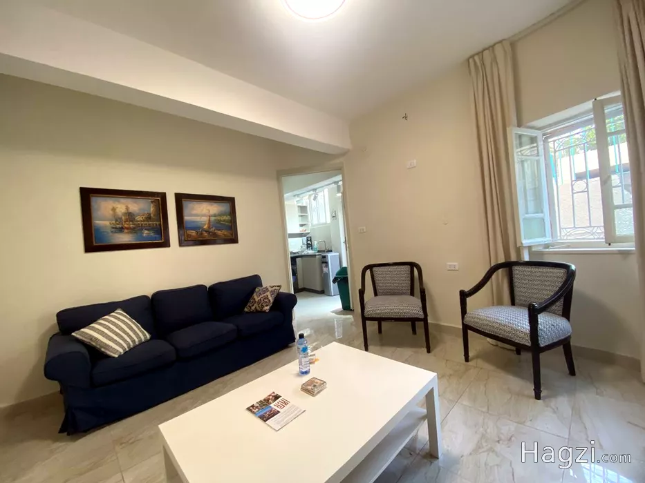 Image slider -  - main image