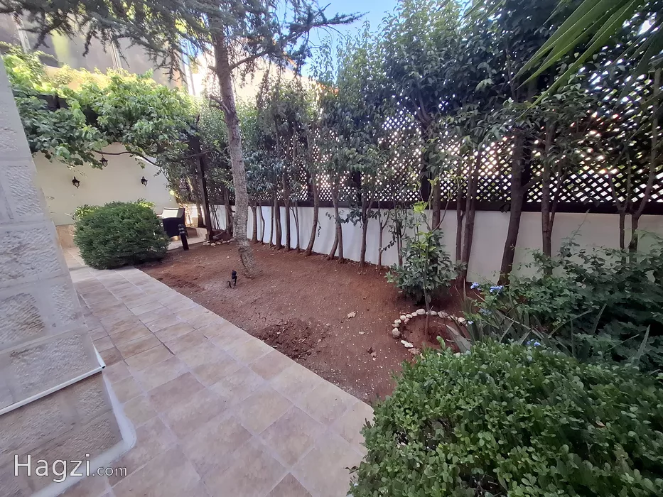 Image slider -  - main image