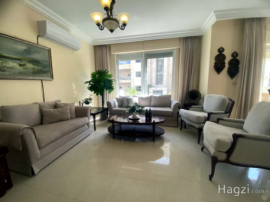 Image slider -  - main image