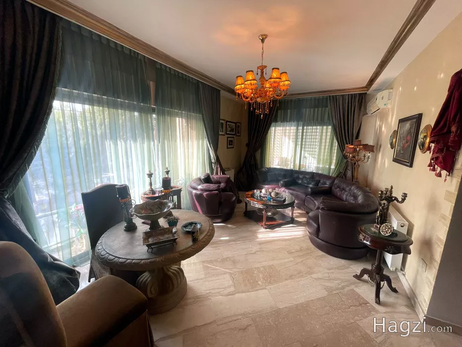 Image slider -  - main image