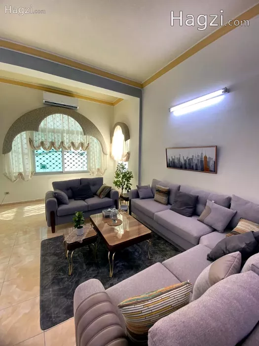 Image slider -  - main image