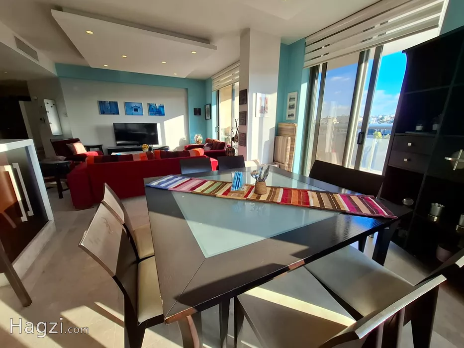 Image slider -  - main image