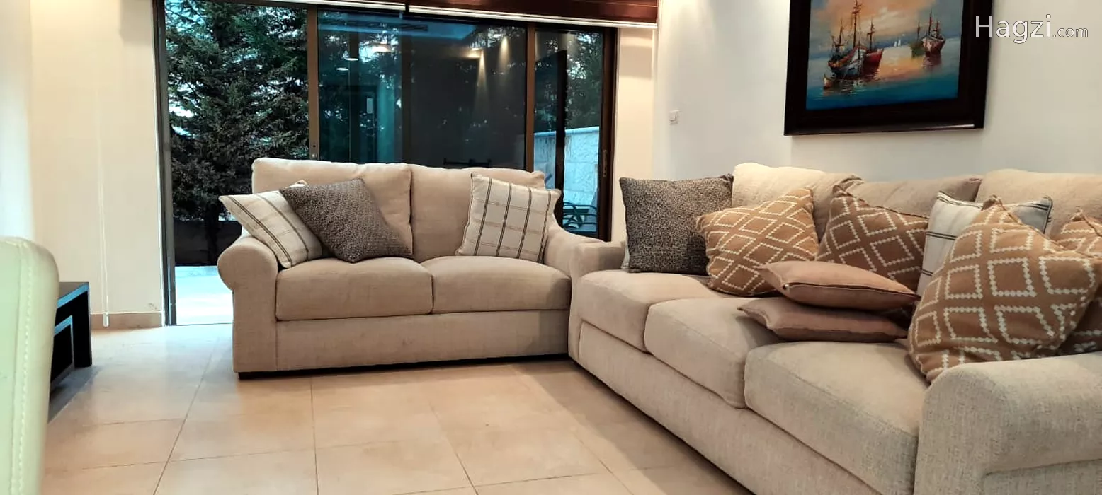 Image slider -  - main image