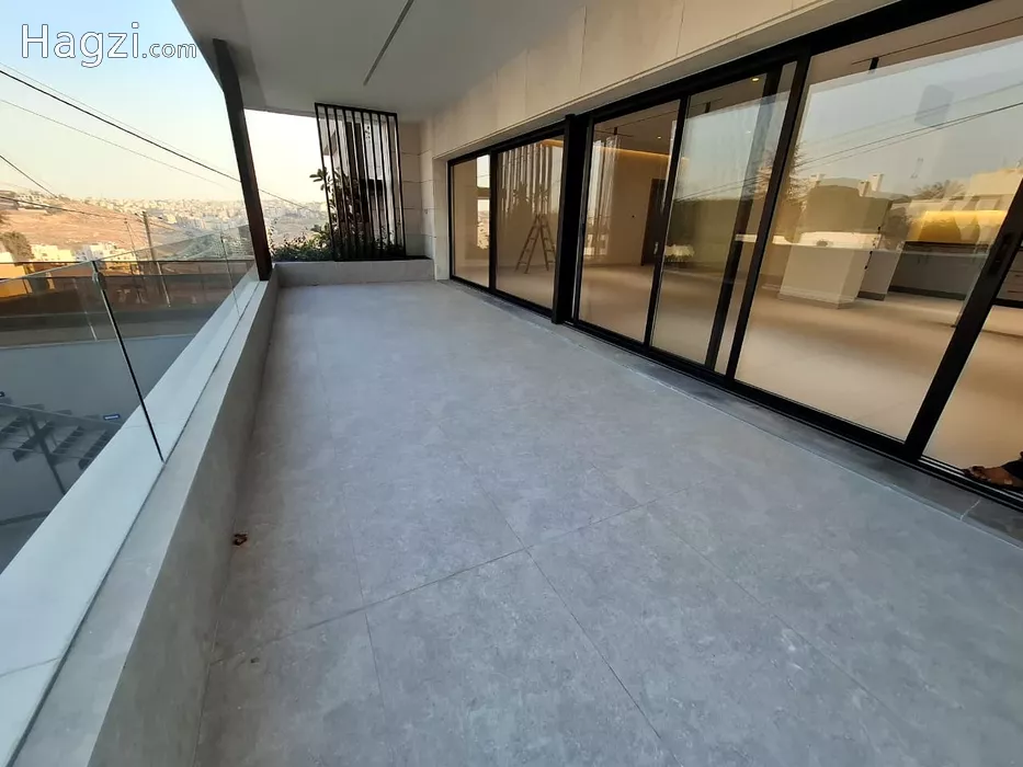 Image slider -  - main image