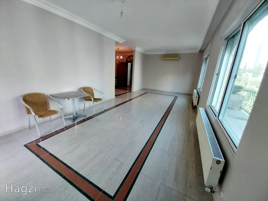 Image slider -  - main image