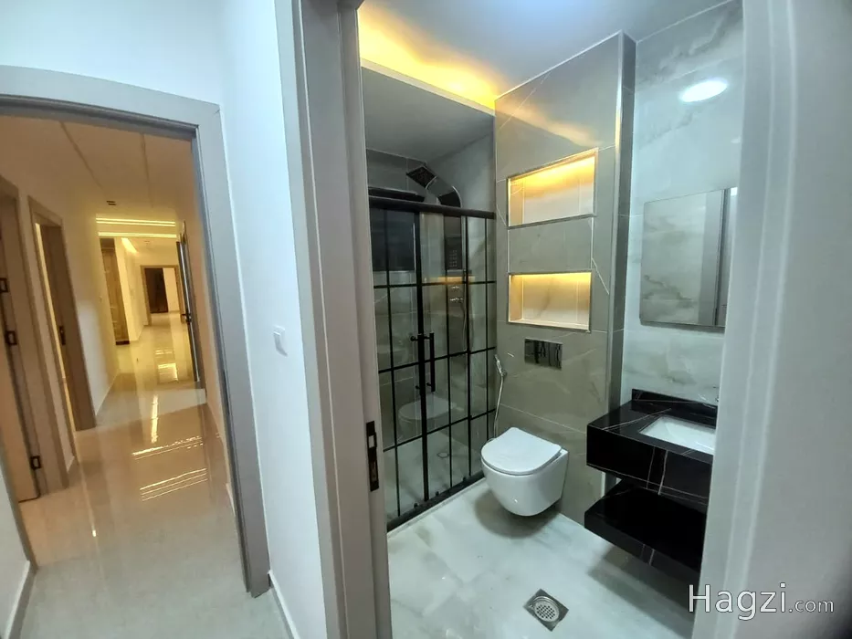 Image slider -  - main image