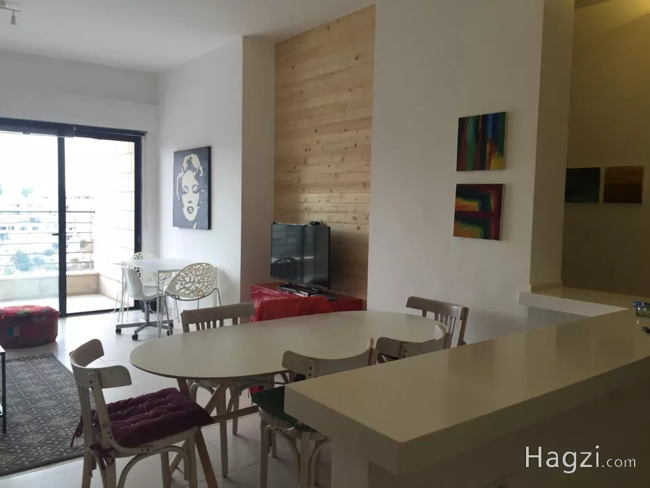 Image slider -  - main image