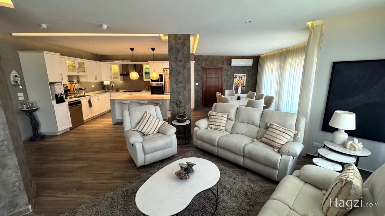 Image slider -  - main image
