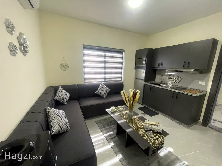 Image slider -  - main image