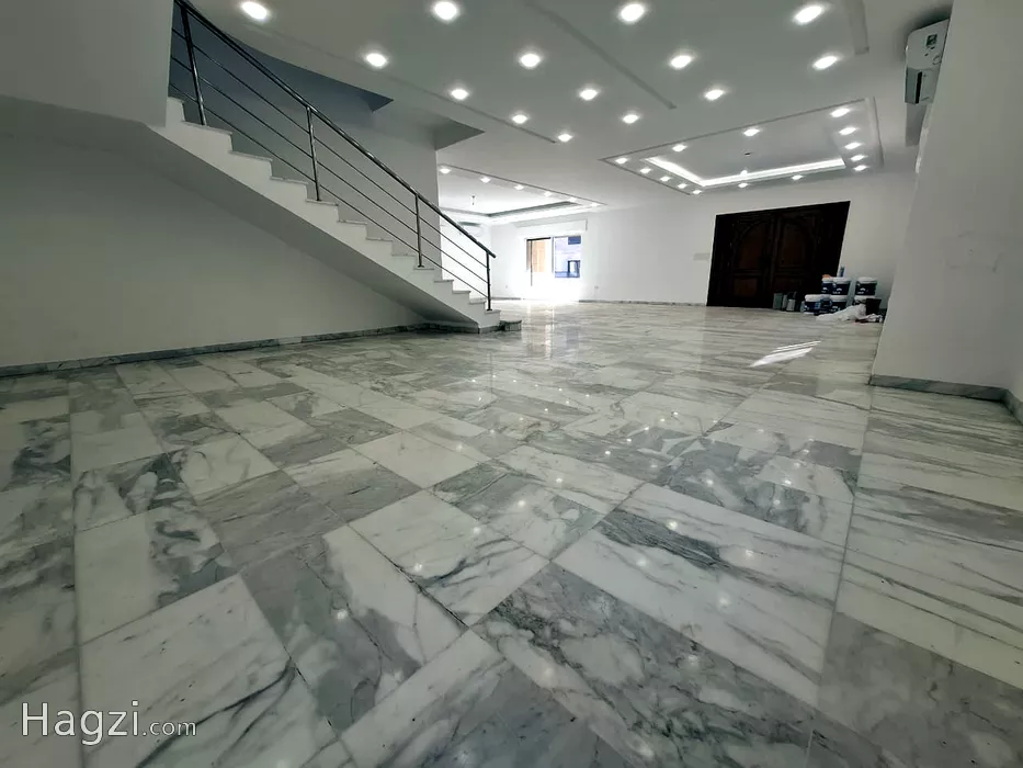 Image slider -  - main image