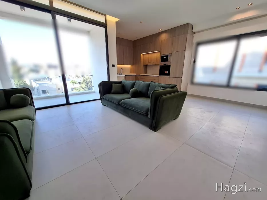 Image slider -  - main image