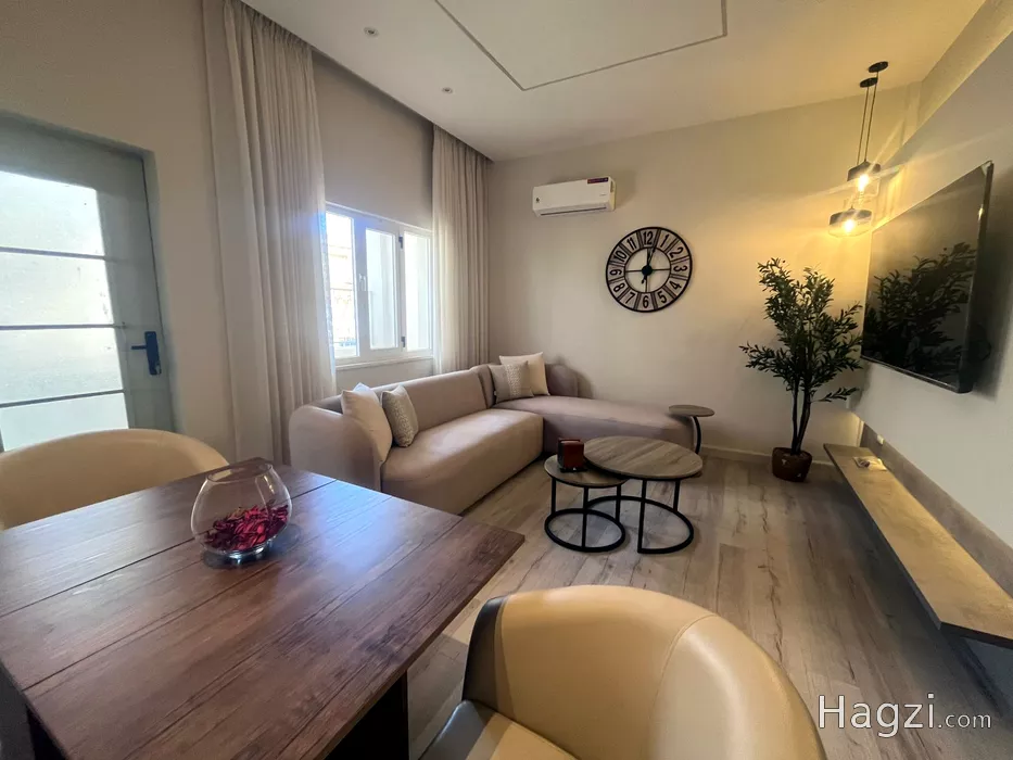 Image slider -  - main image