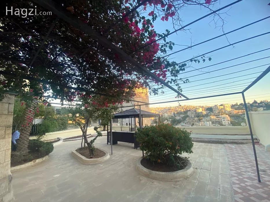 Image slider -  - main image