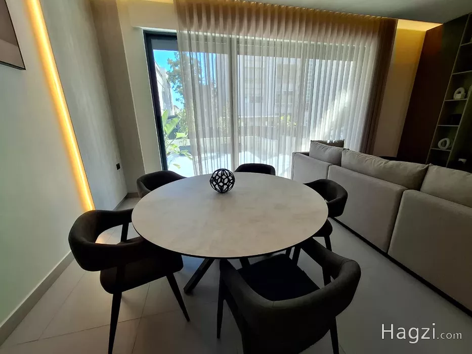 Image slider -  - main image