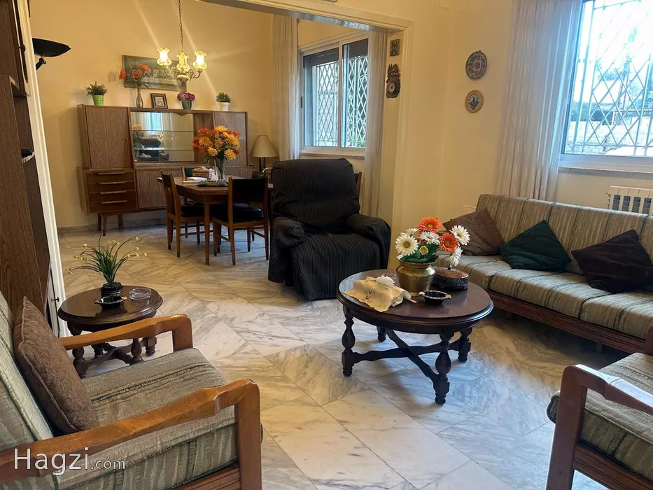 Image slider -  - main image