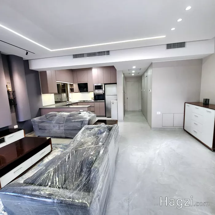 Image slider -  - main image