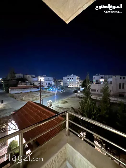 Image slider -  - main image