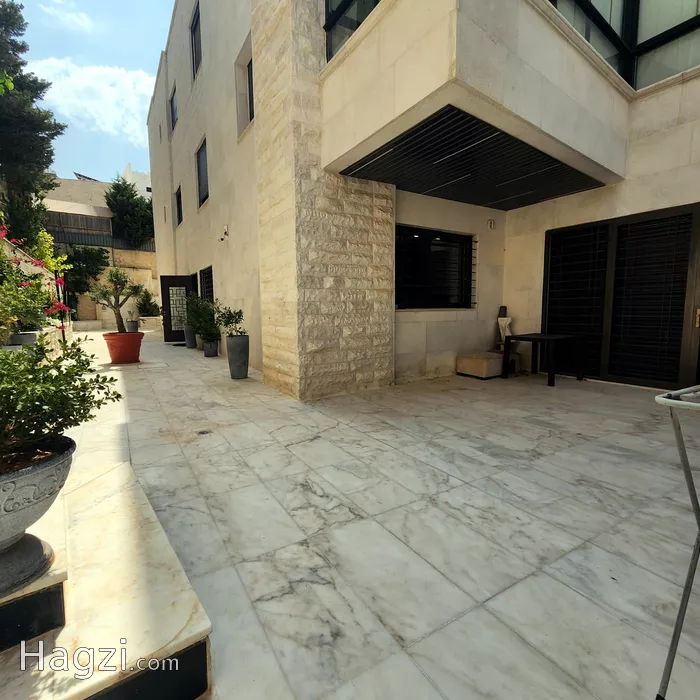 Image slider -  - main image