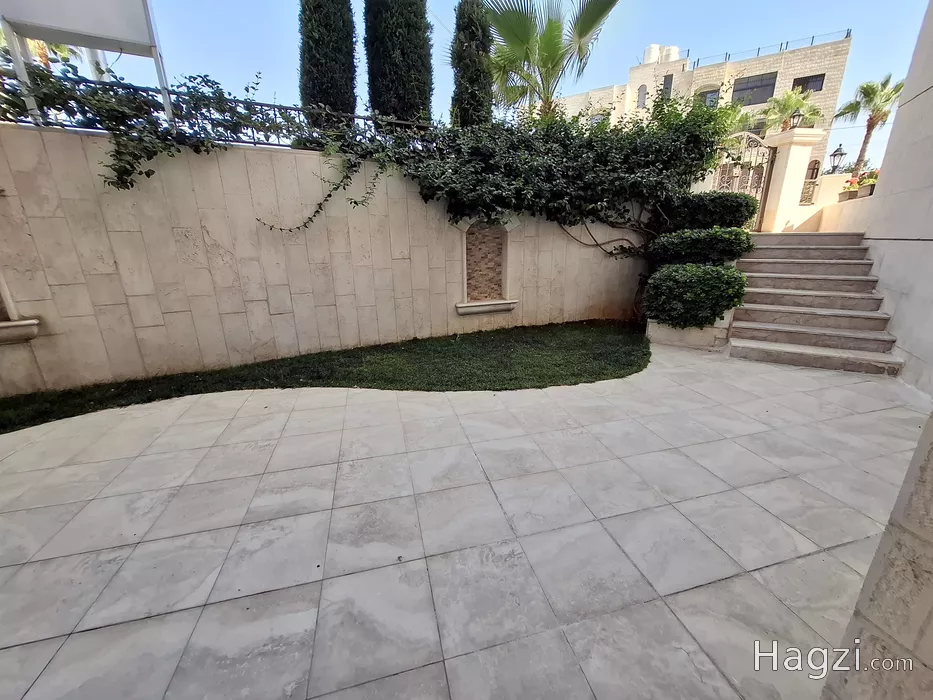 Image slider -  - main image