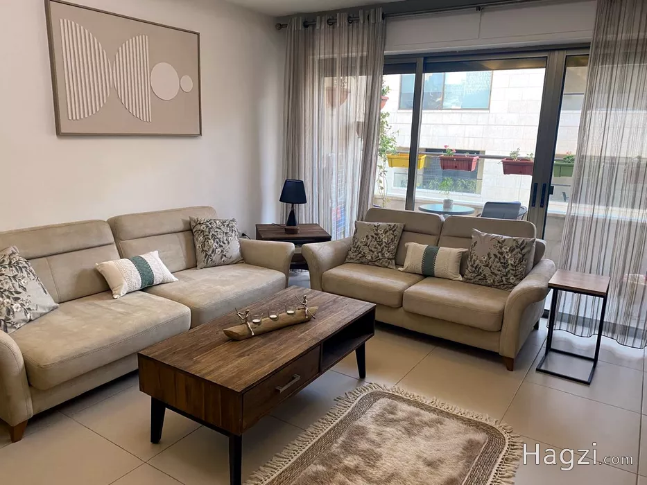 Image slider -  - main image