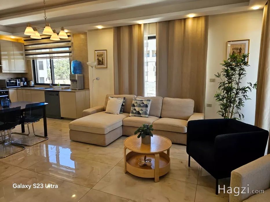 Image slider -  - main image