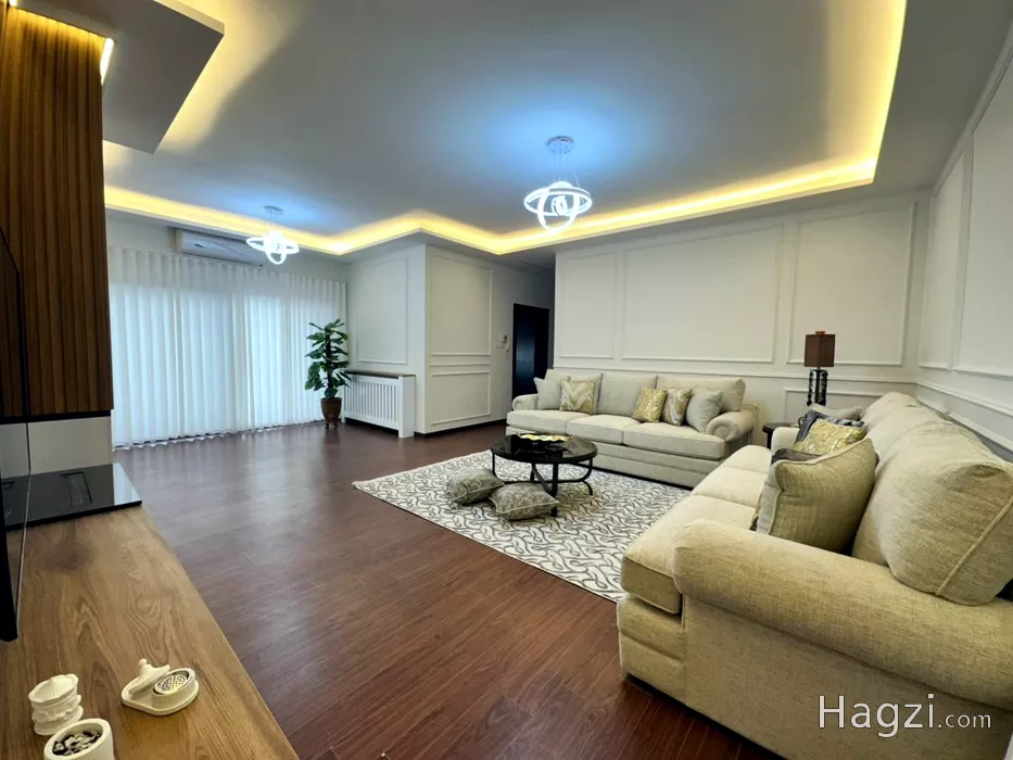 Image slider -  - main image