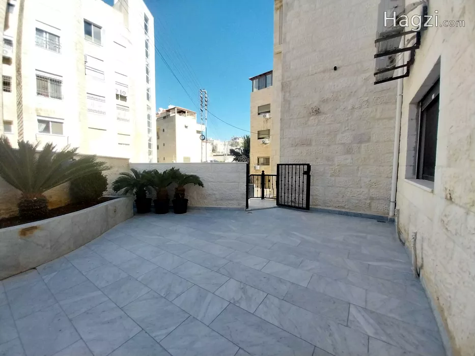 Image slider -  - main image