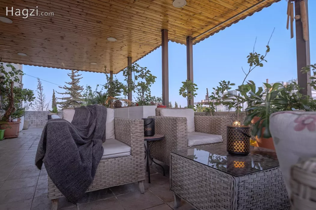 Image slider -  - main image