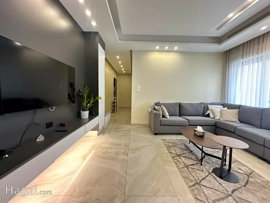 Image slider -  - main image