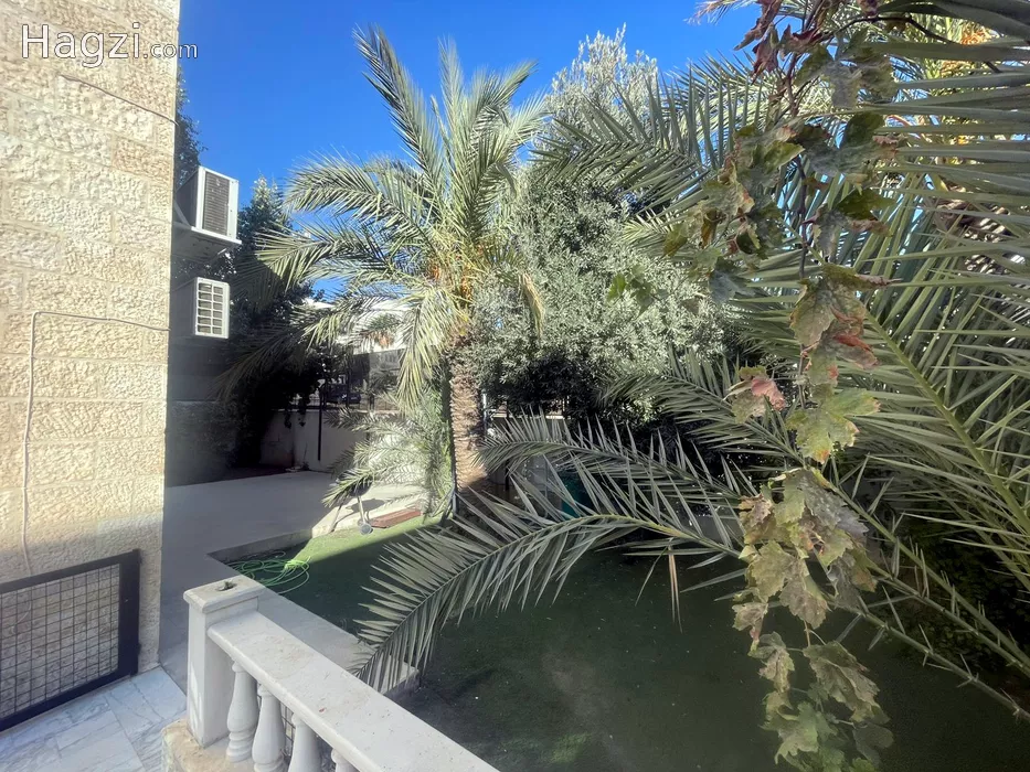 Image slider -  - main image