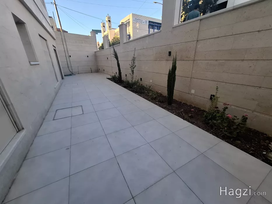 Image slider -  - main image