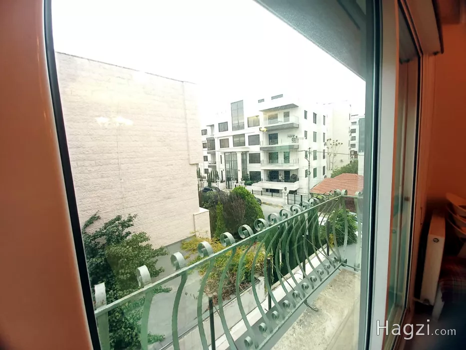 Image slider -  - main image